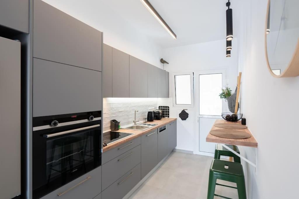 2br-magic Terrace Delight