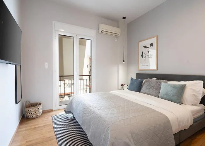 Athens 2Br-Magic Terrace Delight