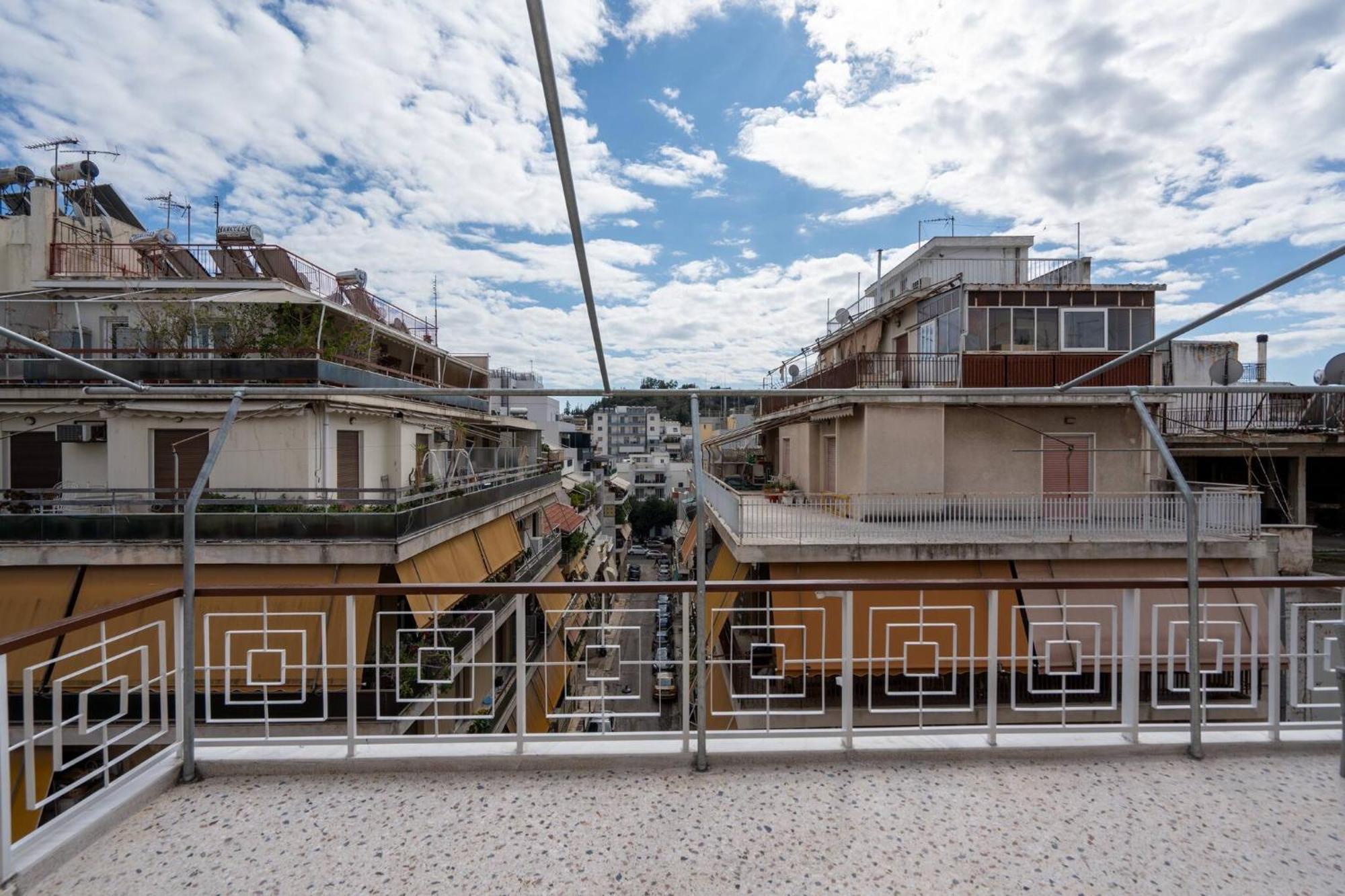 2br-magic Terrace Delight